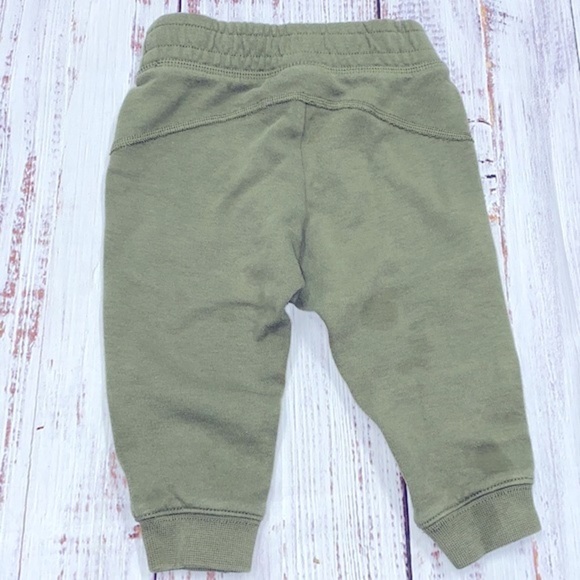 Gap fit olive green joggers size 12-18 months - Picture 4 of 4